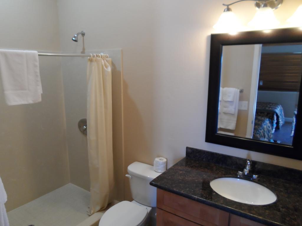 Apartment 2172 Main St *