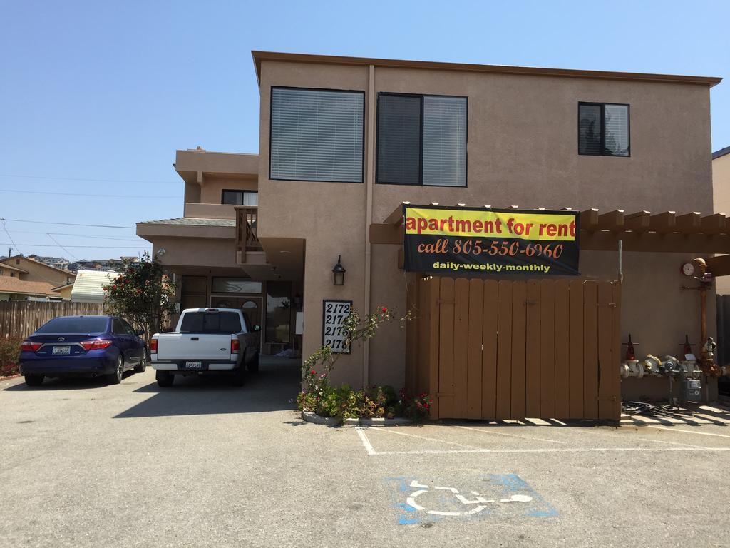 2172 Main St