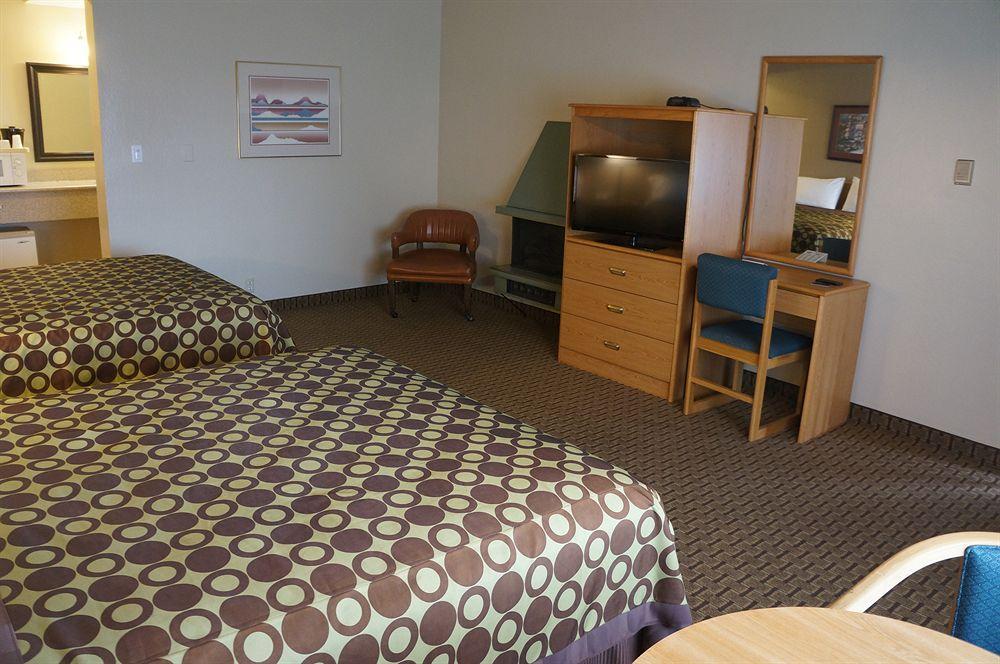 Motel Fireside