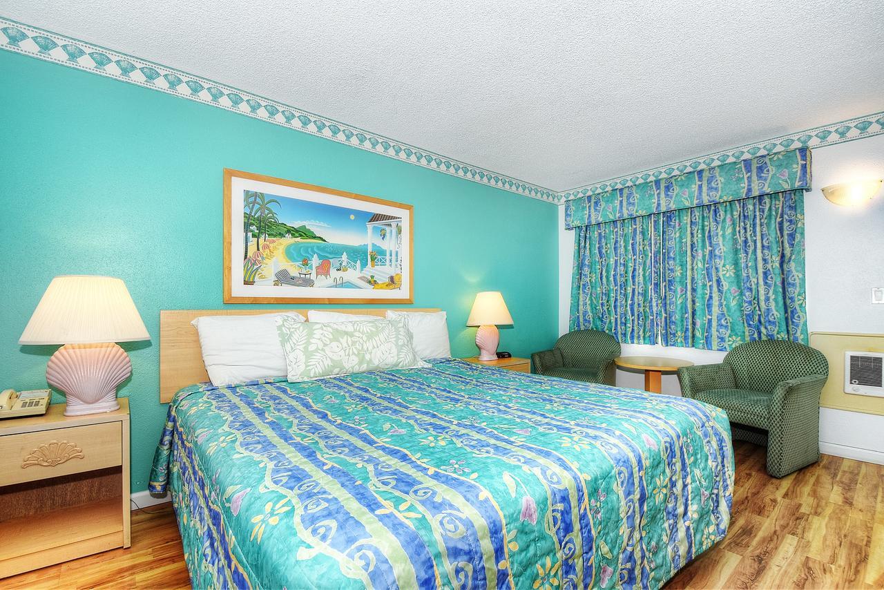 Sandpiper Inn 2*