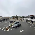 Rockview Inn And Suites