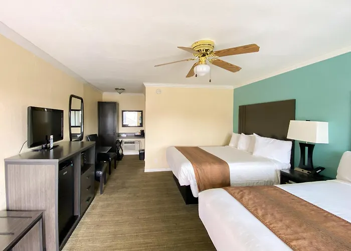 Rockview Inn And Suites