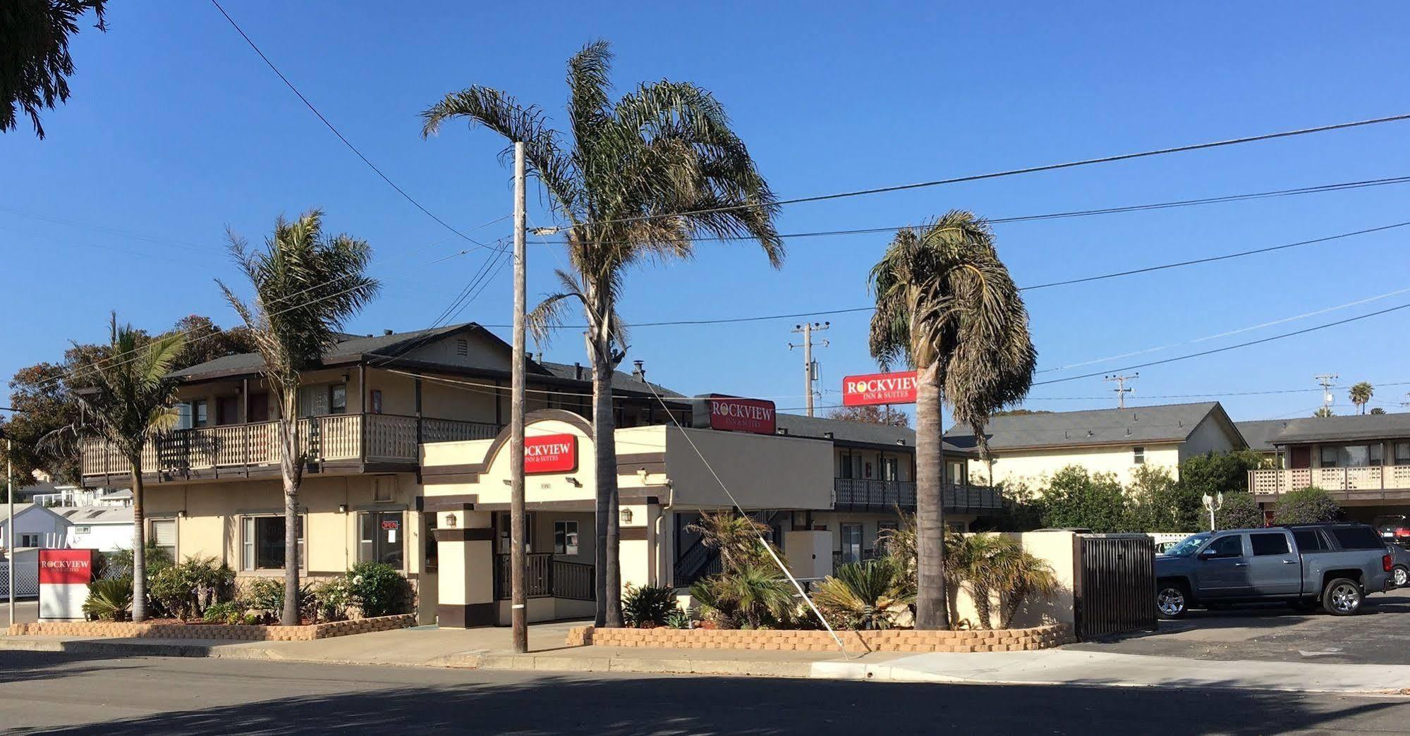 Rockview And Motel 2*