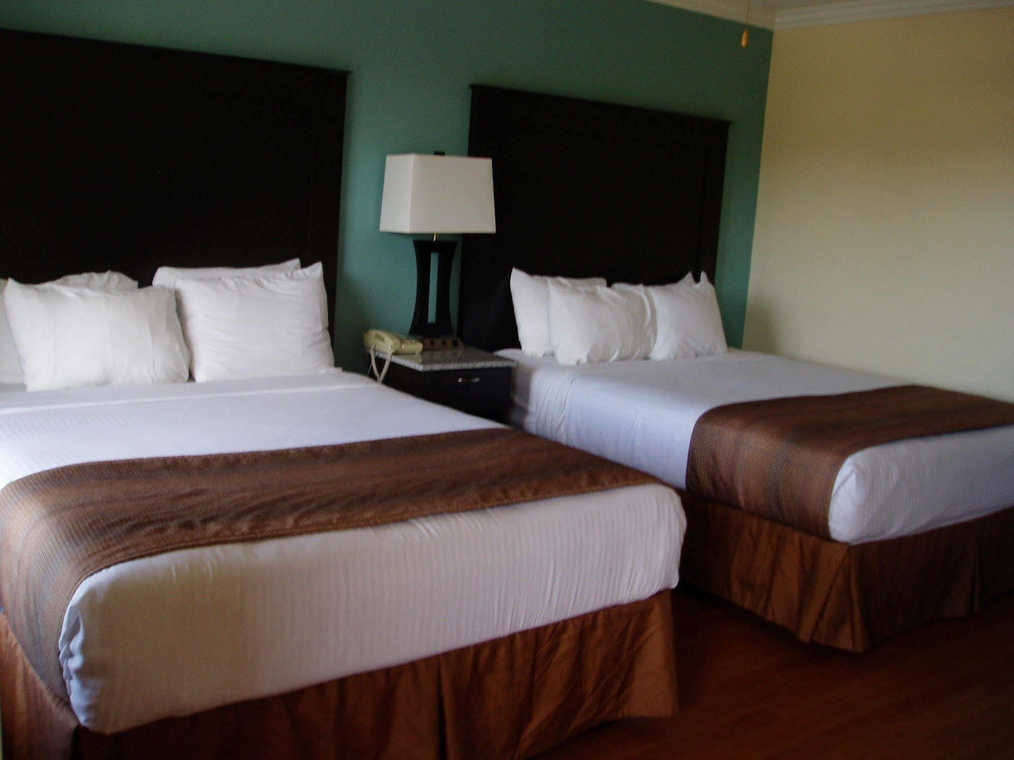 Rockview And Motel